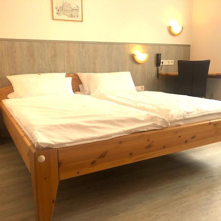 Hotel Orthwein -Kostenfreie Parkplaetze- Colbe Екстер'єр фото