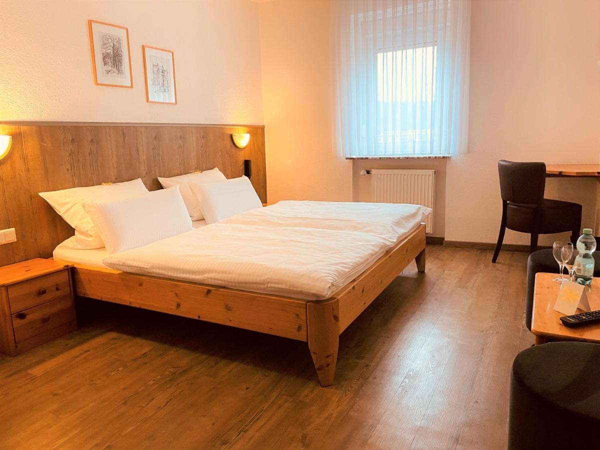 Hotel Orthwein -Kostenfreie Parkplaetze- Colbe Екстер'єр фото