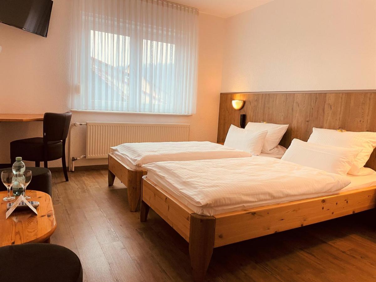Hotel Orthwein -Kostenfreie Parkplaetze- Colbe Екстер'єр фото