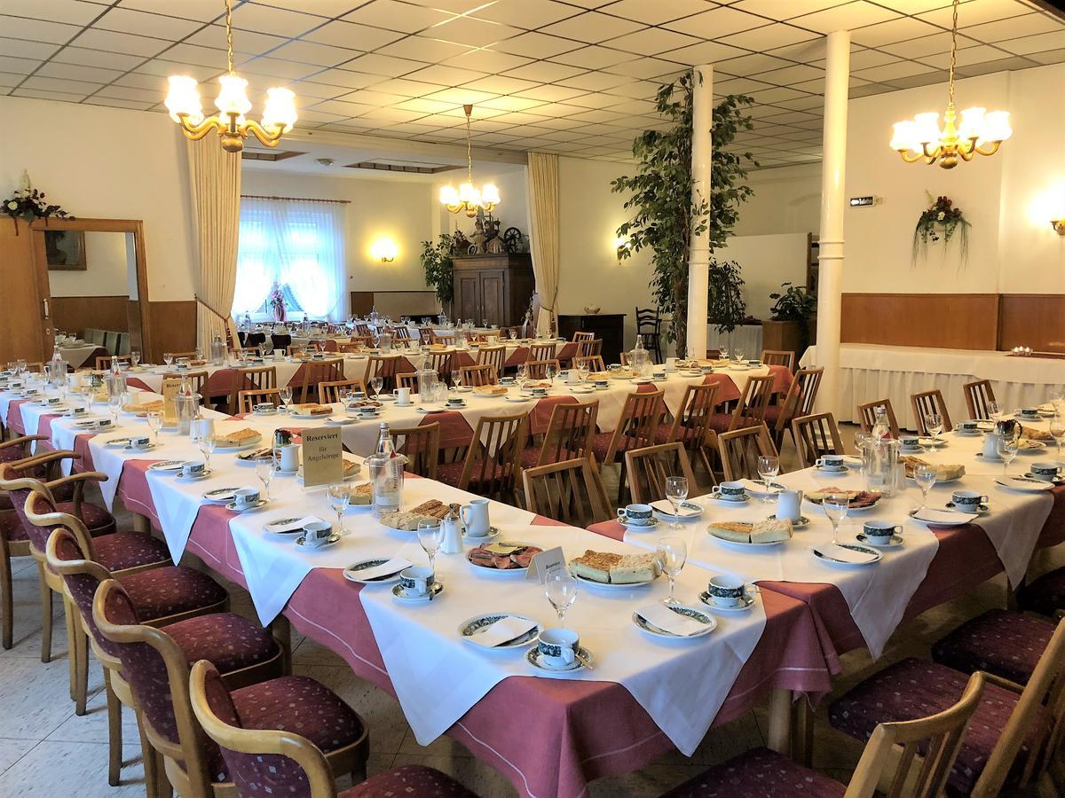 Hotel Orthwein -Kostenfreie Parkplaetze- Colbe Екстер'єр фото
